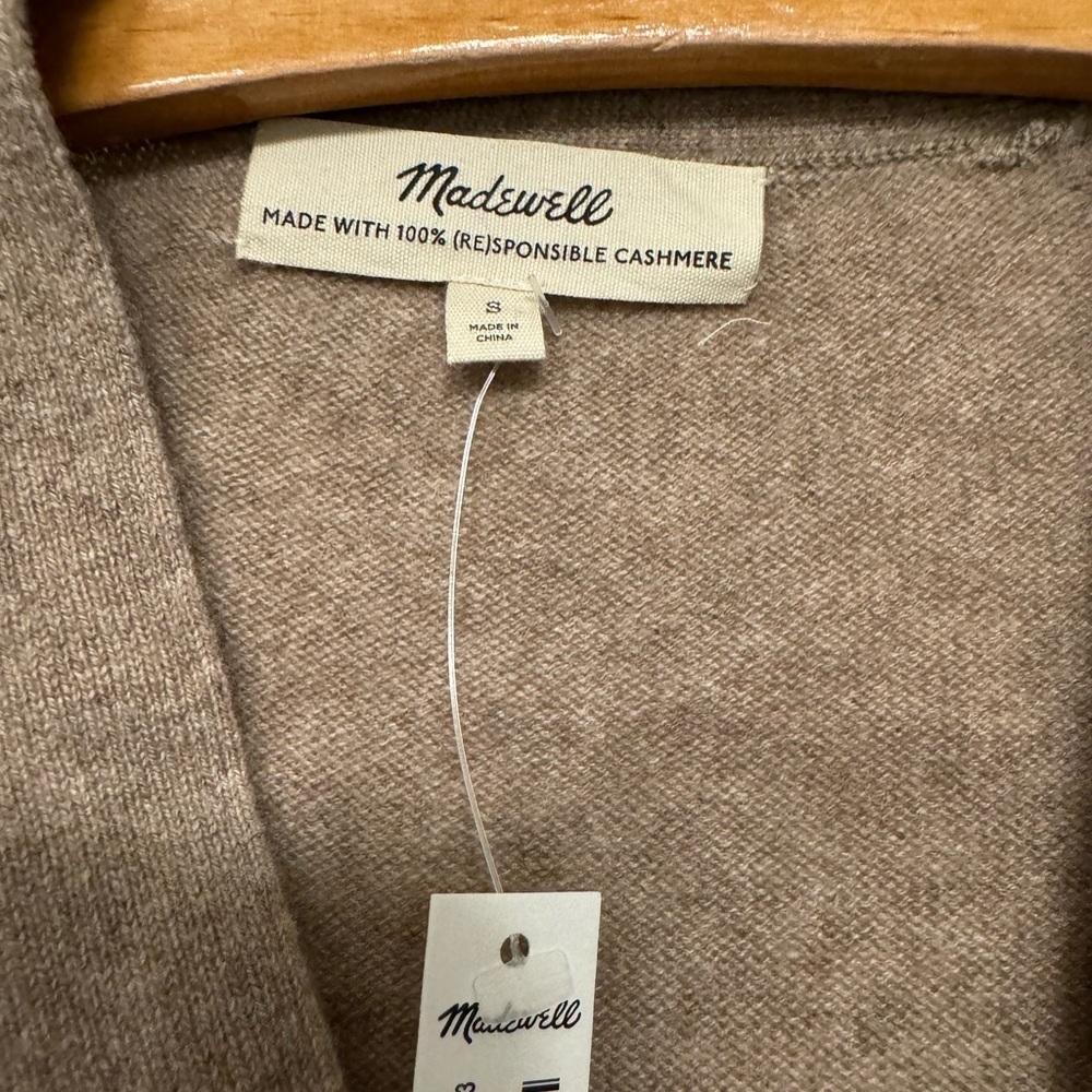 Madewell  cashmere Tan Cardigan with pockets. - Picture 4 of 5